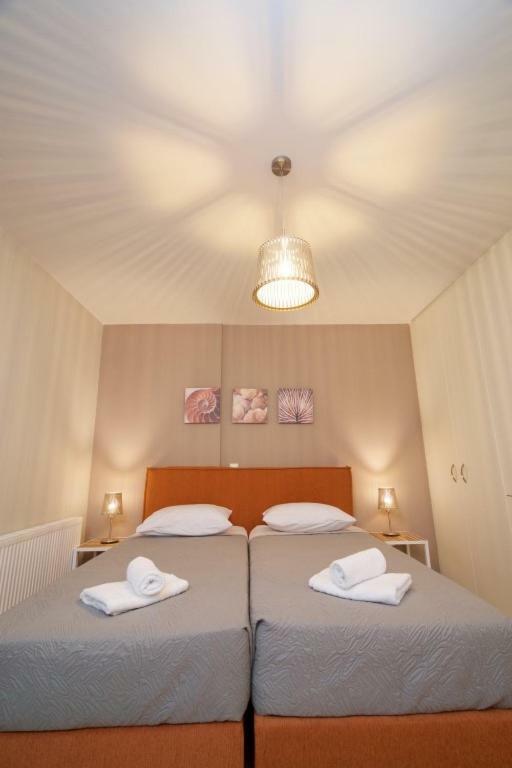 Gliving365 Capital Apartment Argostoli  Bagian luar foto